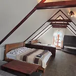 - Restaurant U Zamku 3* Bečov nad Teplou