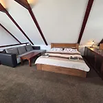 - Restaurant U Zámku 3* Bečov nad Teplou
