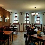 Pensjonat - Restaurant U Zamku