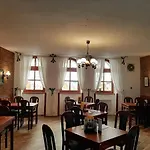 - Restaurant U Zamku 3*
