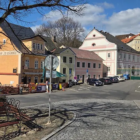 - Restaurant U Zamku 3* Bečov nad Teplou