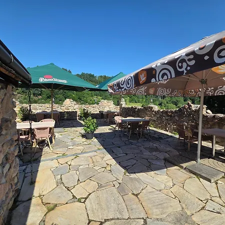- Restaurant U Zámku Casa de hóspedes Bečov nad Teplou