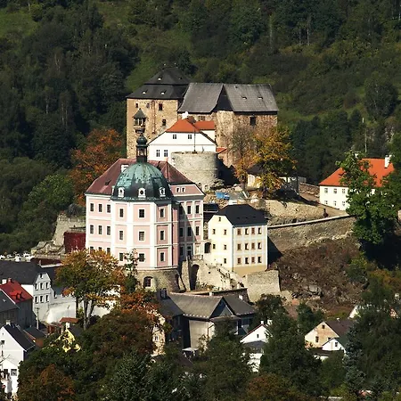 - Restaurant U Zámku 3* Bečov nad Teplou