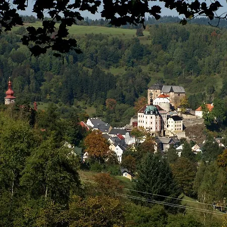- Restaurant U Zámku
