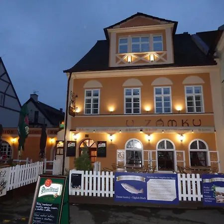 - Restaurant U Zámku 3*