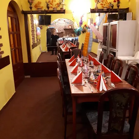 - Restaurant U Zámku 3* Bečov nad Teplou