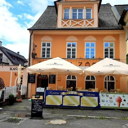 - Restaurant U Zámku 3* Bečov nad Teplou