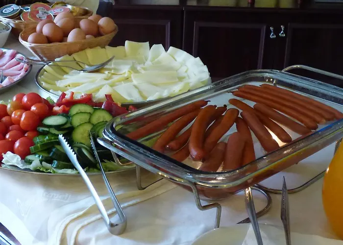 - Restaurant U Zámku Penzion