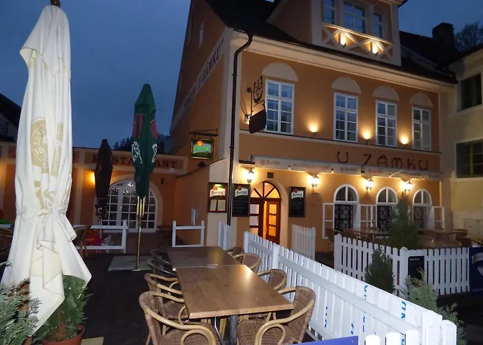 - Restaurant U Zamku 3*