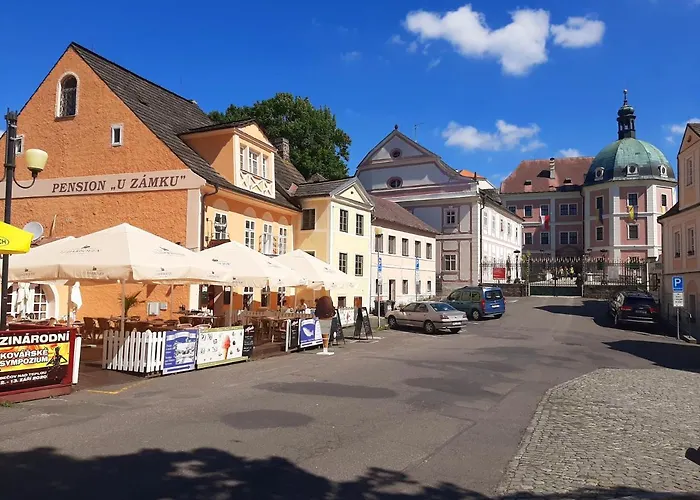 - Restaurant U Zámku