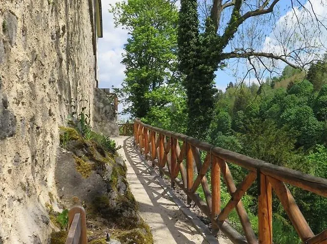 - Restaurant U Zámku 3* Bečov nad Teplou